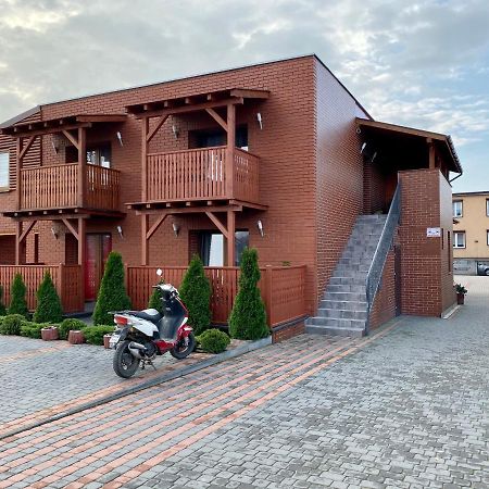 Klinkierowa Rezydencja Gniezno Exteriör bild