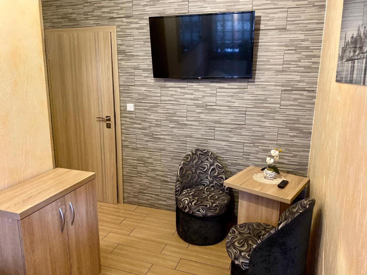 Klinkierowa Rezydencja Gniezno Exteriör bild